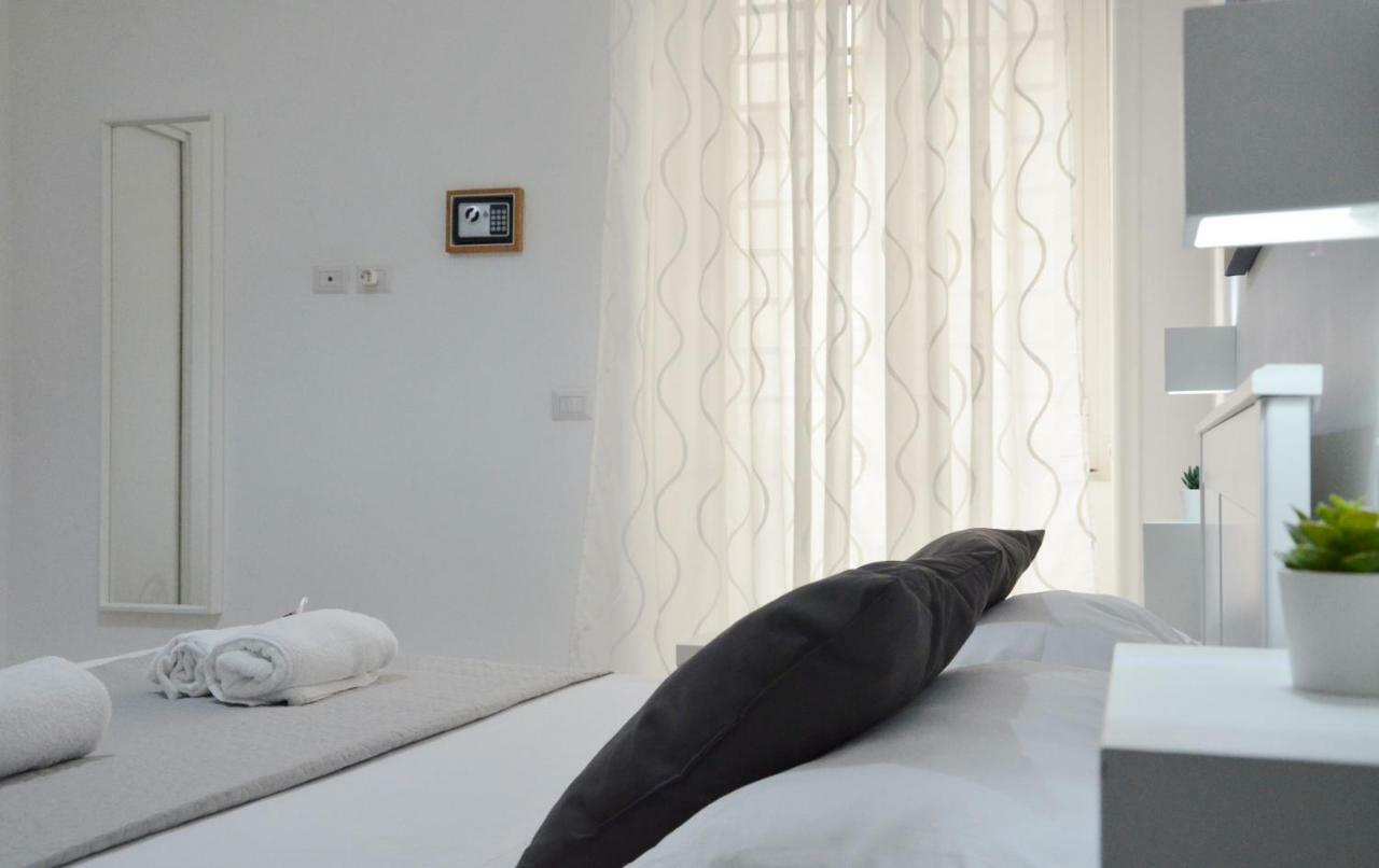 Mellos B&B Naples Extérieur photo